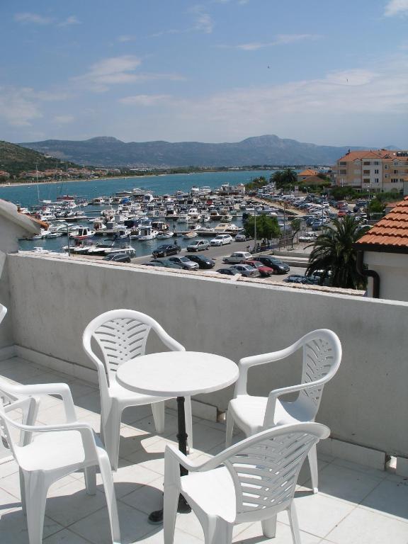 Apartments Madirazza Trogir Exterior foto