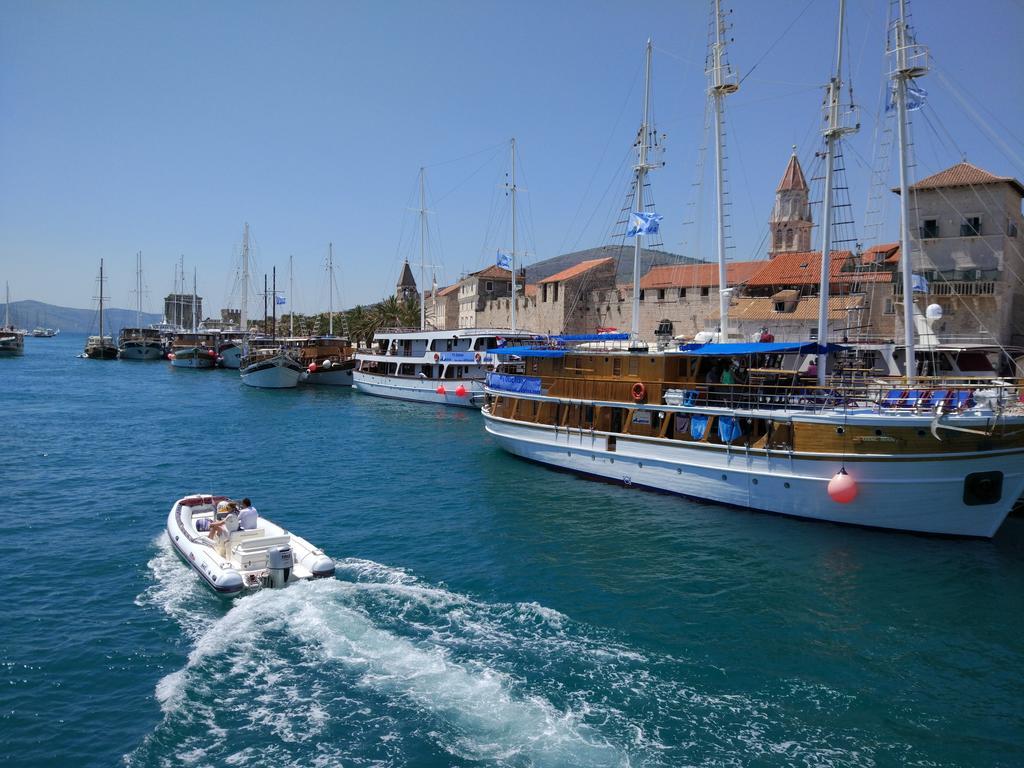 Apartments Madirazza Trogir Exterior foto